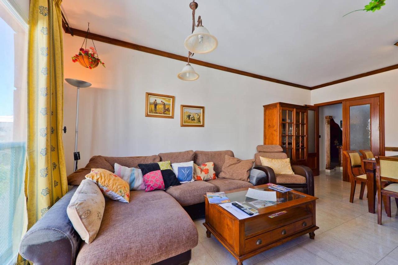 Apartamento Yaiza Nerja Bagian luar foto