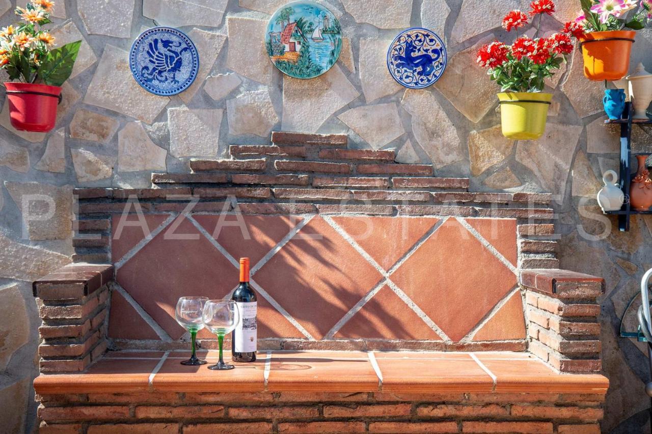 Apartamento Yaiza Nerja Bagian luar foto